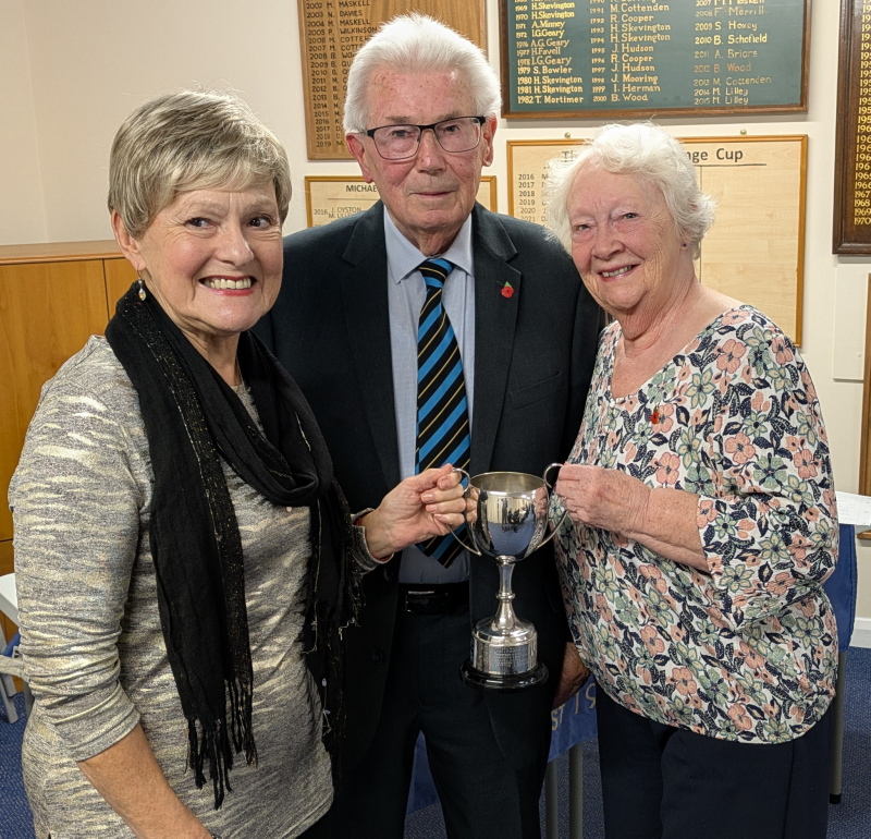 Glenys & Dorothy - Ladies Pairs Champions